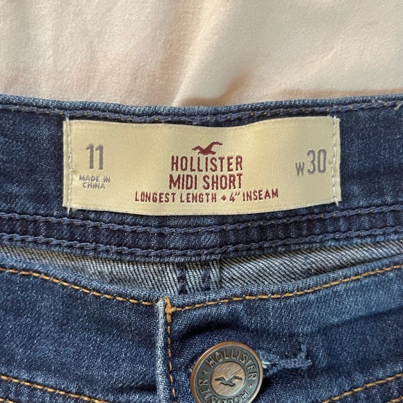 HOLISTER Jean Shorts - Picture 2 of 3